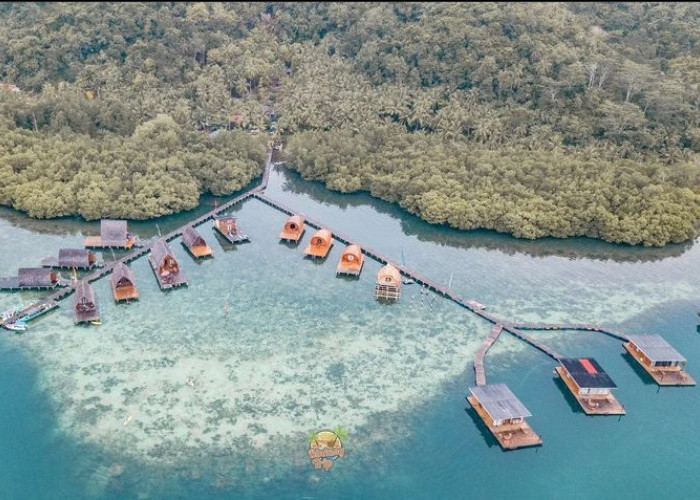 Penginapan dekat pantai dengan akses langsung ke laut di Lampung