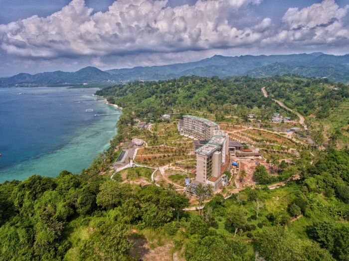 Resort tepi pantai di Lampung dengan fasilitas lengkap