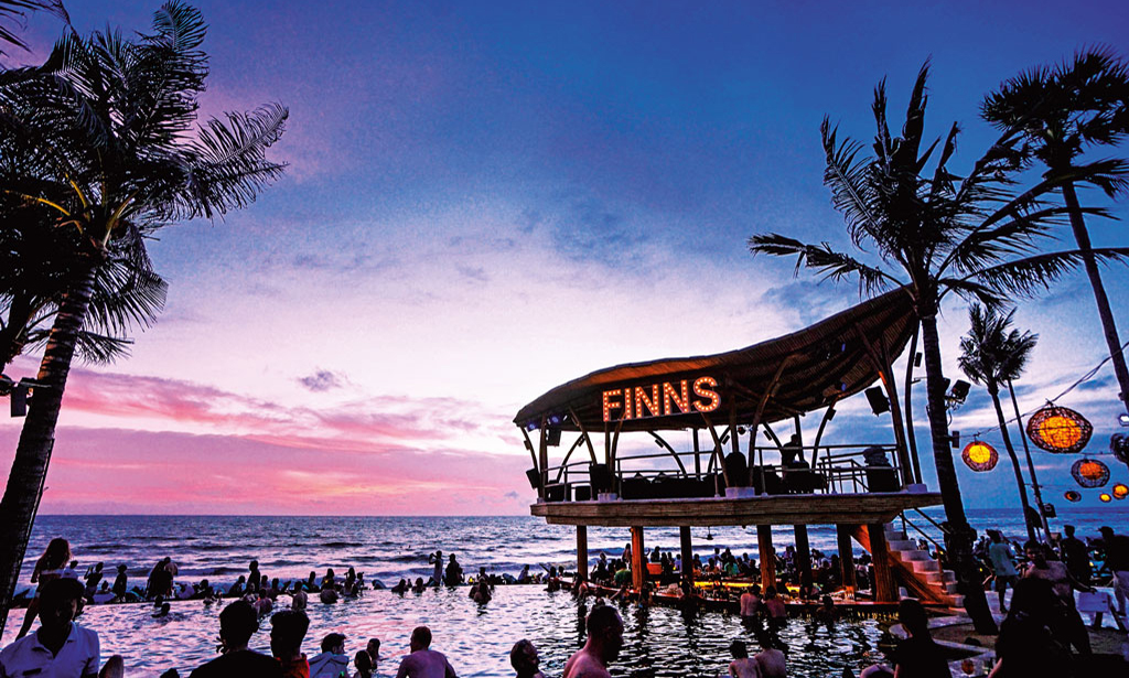 Rekomendasi tempat foto sunset terbaik di Bali tanpa keramaian