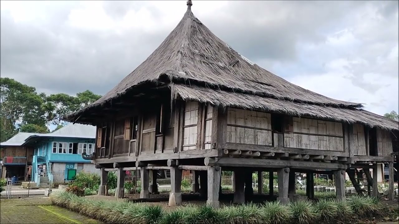 Gunung Pesagi Lampung