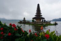 Danu ulun bratan pura temple lake preview